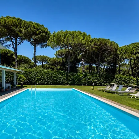 Villa Harmonia With Shared Pool *